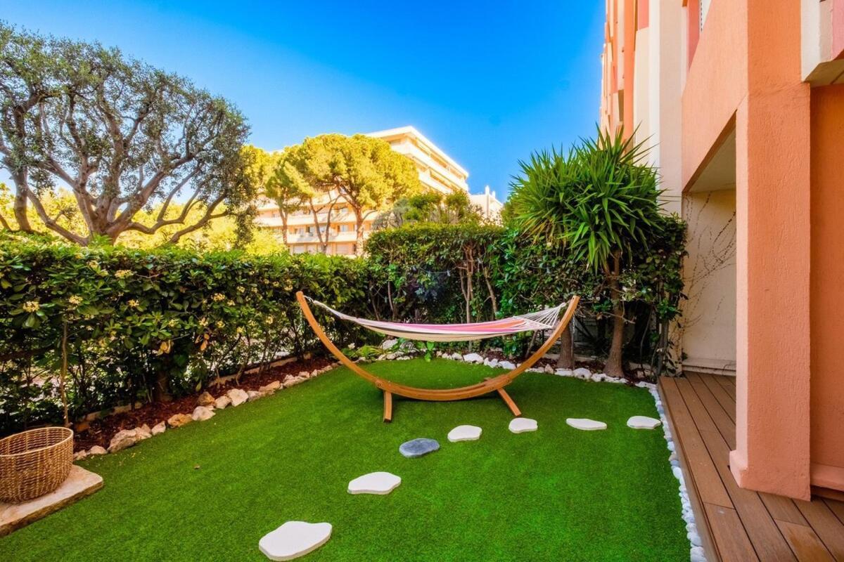 カーニュ・シュル・メールLe Riviera ~ Jardin ~ Parking ~ Climatisationアパートメント エクステリア 写真